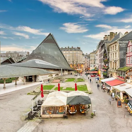 Vieux Marche Sublime Avec Ascenseur *